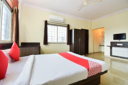 Oyo 43302 Hotel Sargam