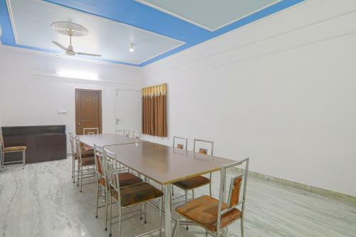 Hotel Oyo Flagship 76487 Vasundhra Inn