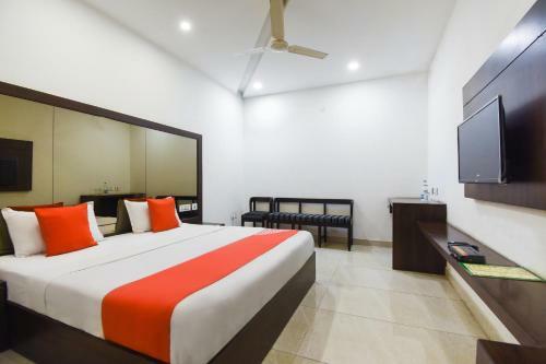 Hotel Oyo 76367 Grand Punjab