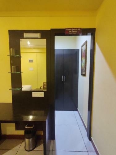 Hotel Urs Palace