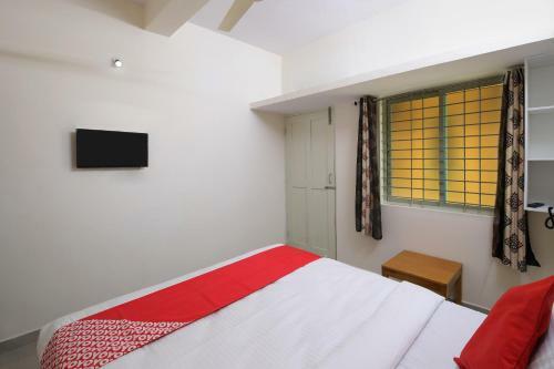 Hotel Oyo 19926 S B R Residence