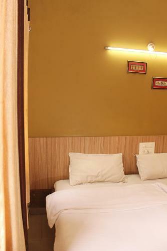 Hotel Western Tower