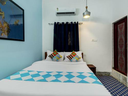Hotel Oyo Flagship 47211 Comfortable Stay Behala