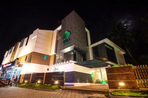 Hotel Oaks Residency