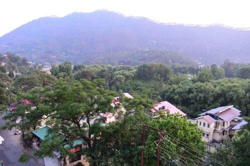 Aaroham The Watergate Hotel Bhimtal
