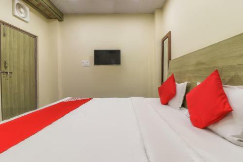 Oyo 46410 Hotel Yatika