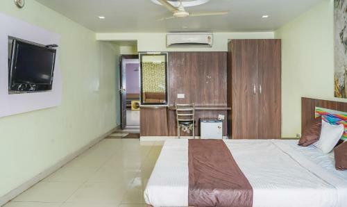 Hotel Lals Plaza