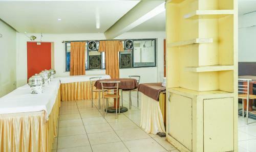 Hotel Lals Plaza