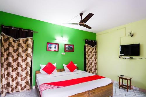 Hotel Oyo 49674 Akash Resort