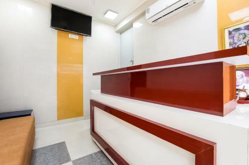 Hotel Oyo 30193 Shourya Residency