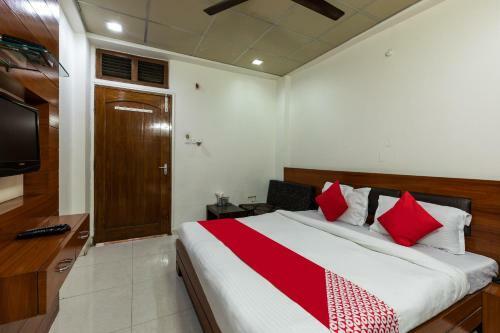 Capital O 47403 Hotel Manjeet