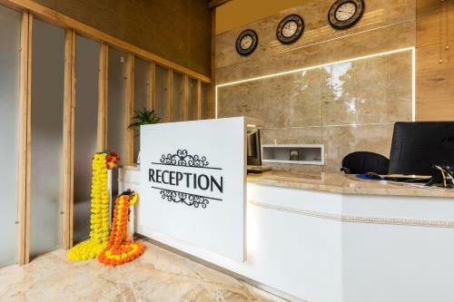Capital O 47403 Hotel Manjeet