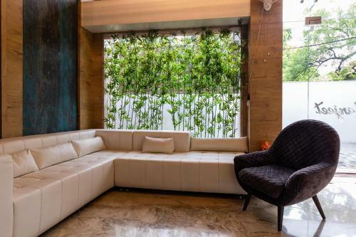 Capital O 47403 Hotel Manjeet
