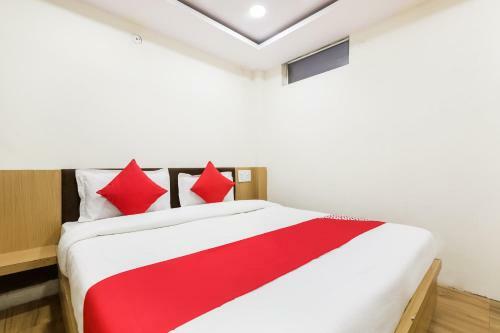 Oyo 68417 Hotel Surbhi
