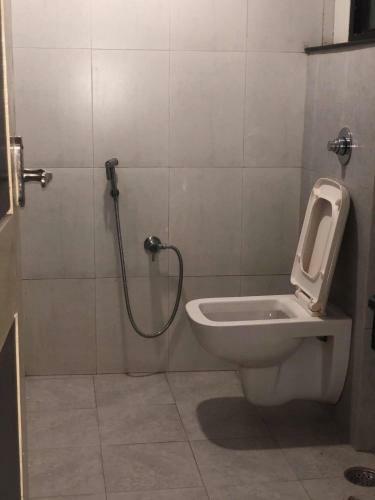 Hotel Rajhans,ghora Nikkas