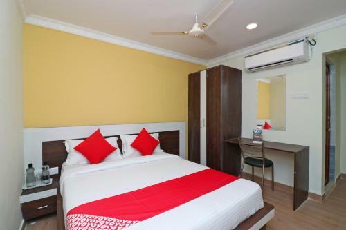 Oyo 27602 Hotel Green Space