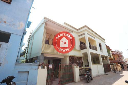 Hotel Oyo 37792 Moonlight Residency