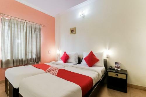 Capital O 49194 Hotel Sungreen