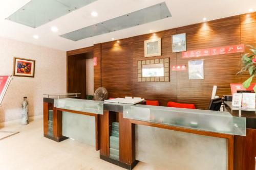 Capital O 49194 Hotel Sungreen