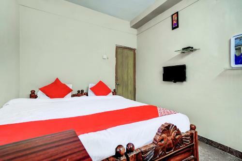 Oyo 60003 Hotel Santosh