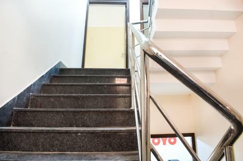 Hotel Oyo 69403 Shiv Sai Palace