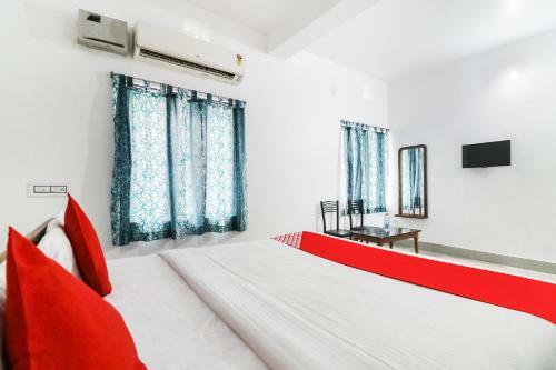Hotel Oyo 68575 Dhauli Palace