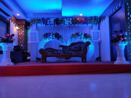 Lal Qila Hotel