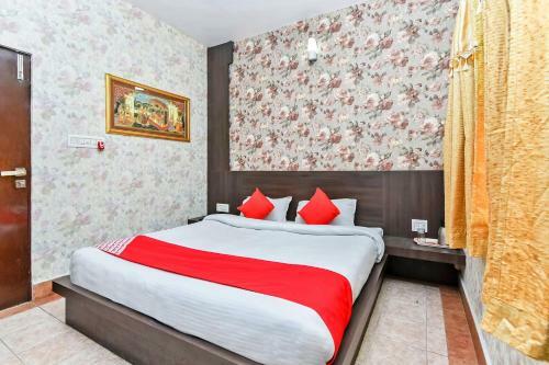 Oyo 30915 Hotel Sidhi Vinayak And Restuarant