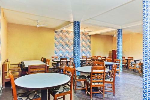 Oyo 30915 Hotel Sidhi Vinayak And Restuarant