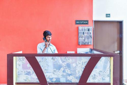 Oyo 30915 Hotel Sidhi Vinayak And Restuarant