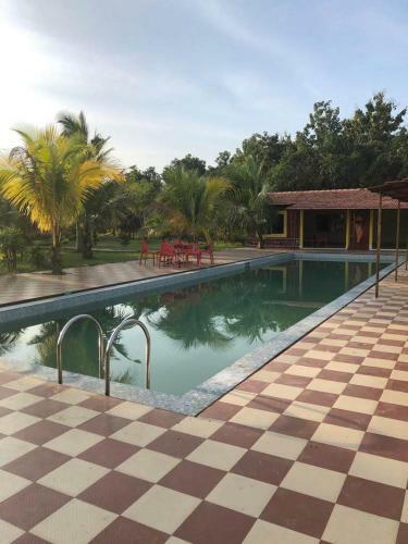 Hotel Chandaka Nature Resort