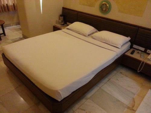 Hotel Ashray International, Sion