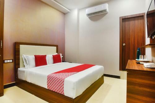 Oyo 43474 Hotel Blue Sky