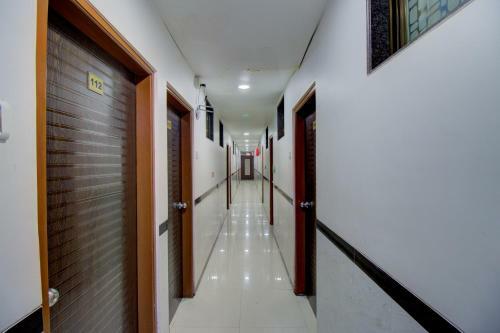 Oyo 71172 Hotel Sion Residency