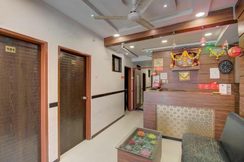Oyo 71172 Hotel Sion Residency