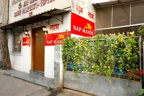 Nap Manor Hostels