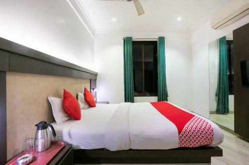 Hotel Oyo 15229 Radhe Residency