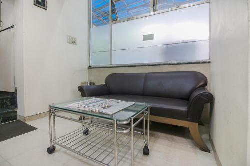 Capital O75414 Hotel Dream Residency