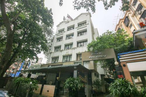 Capital O75414 Hotel Dream Residency