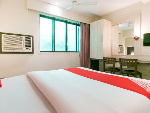 Oyo 36215 Hotel Pearl Residency