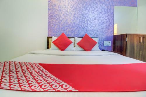 Oyo 24416 The United Hotel
