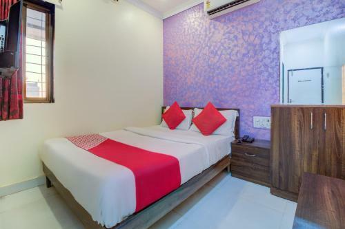 Oyo 24416 The United Hotel