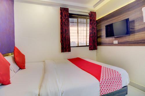 Oyo 24416 The United Hotel