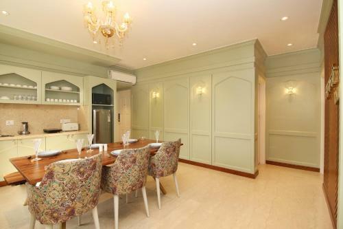 Theory9 Premium Service Apartments Bandra