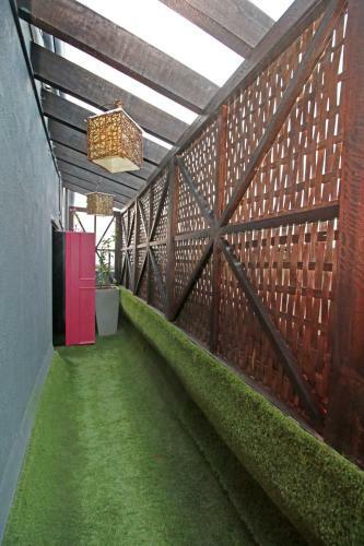 Theory9 Premium Service Apartments Bandra