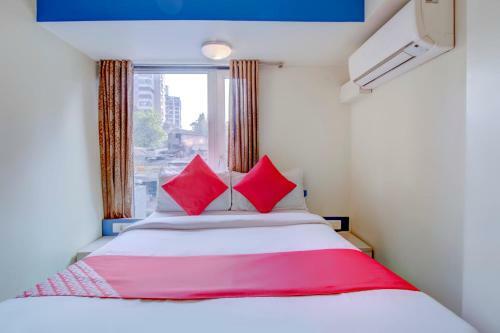 Oyo 71140 Hotel Grand
