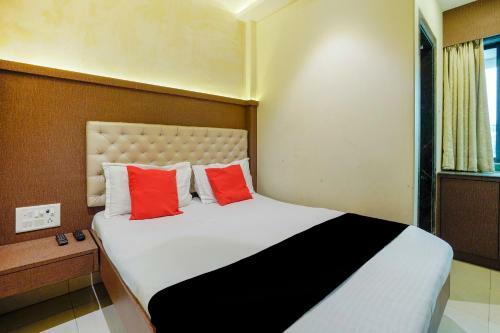Capital O74962 Hotel Sapna