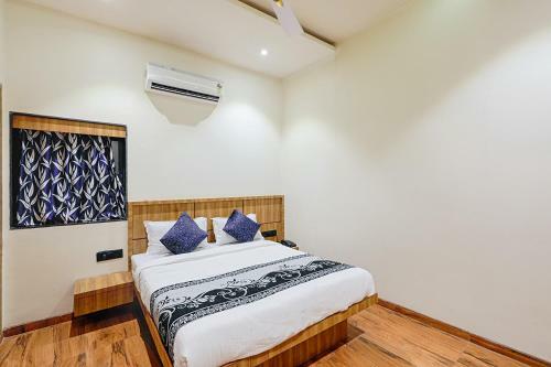 Hotel Blue Orchid - Marol Andheri