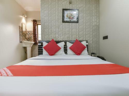 Oyo 76488 Hotel Impex Residency
