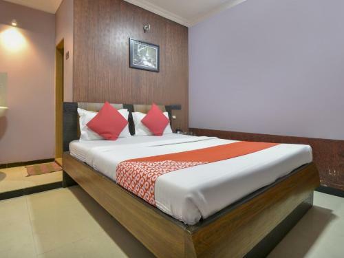 Oyo 76488 Hotel Impex Residency